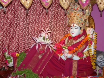 21-Sri Krishnar in prabAsa theertham.JPG