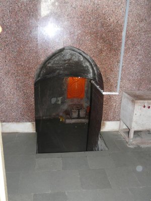 26-Place where Sri Balaramar went to pAtAla lOka at end of dwApara Yuga.JPG