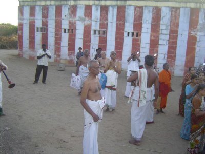 027-Day03-Purappaadu-Devotees from far-off places.jpg