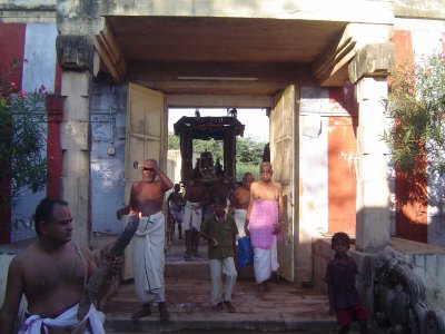 044-Day05-Vettiver Chapparam-Thirumbukal.jpg