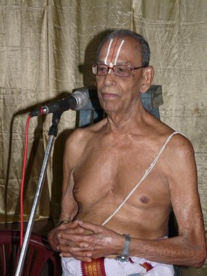 09-Sri Venkatesan swamy Head of Udayavar Kainkarya sabha, Thiruvallikeni.JPG