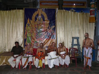 09-Sri Venkatesan swamy speakin g on the occasion.JPG