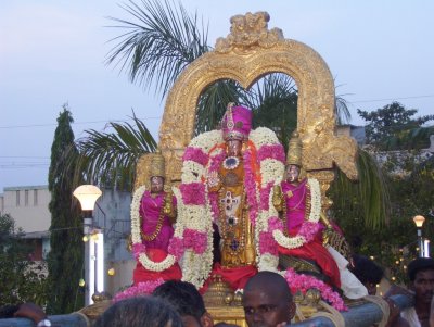 Ragavan Entering Vasantha Mandapam.jpg