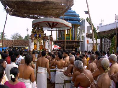 Sri Bhakthavatsalan in Garudasevai - Goshti thodakkam