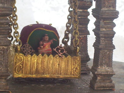 8-kannan-sudarshanam-panchajanyam-used by periyanambi.JPG
