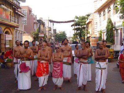 10-Partha Utsavam.Day 1.Morning.Veda Parayanam Goshti.jpg