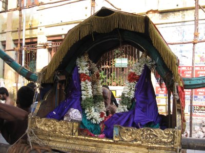 08-Parthasarathy Utsavam.Day 08.Vennai Thaazhi Kannan.Ubaya Naachimaar.jpg