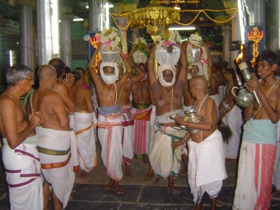 12-Sriperumbudur Samprokshanam 2008.Anguraarpanam.Purappaadu to Yaga Salai.jpg