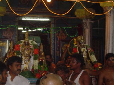 13-Sriperumbudur Samprokshanam 2008.Anguraarpanam Purappaadu.Adi Kesaval Perumal & Swami Serthi.jpg