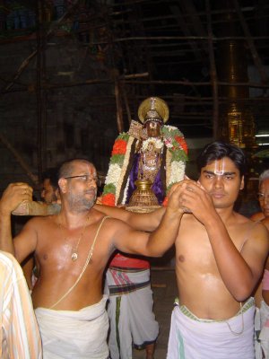 15-Sriperumbudur Samprokshanam 2008.Anguraarpanam Purappaadu.Swami.jpg