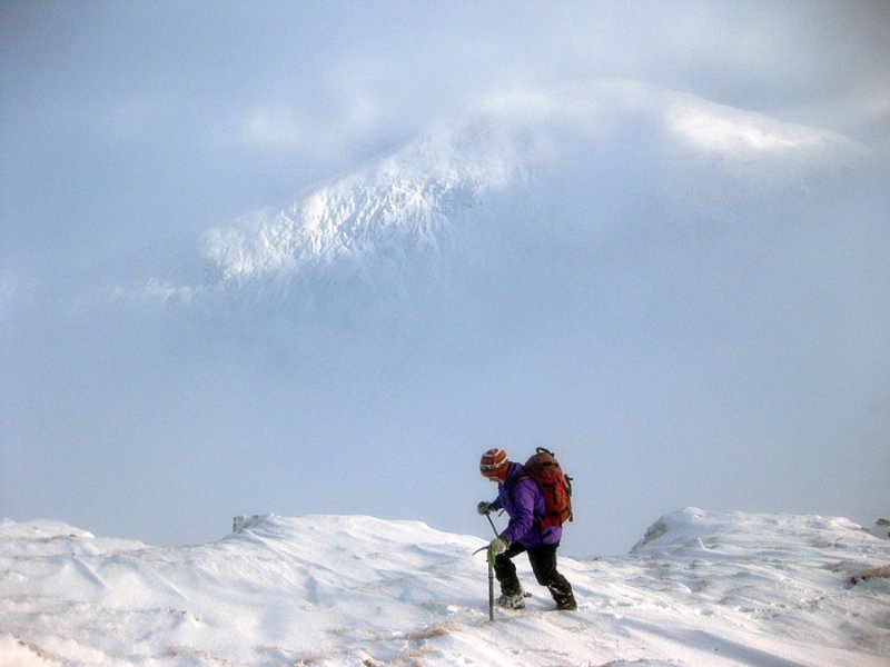 Jan 10 Ghlas bheinn martina in mist