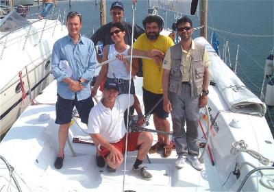 L'equipaggio di Medeleine : Sergio 'striaco, Roberta, Carlo (dietro), Mauro (in basso), Franco, Fausto [Calif]