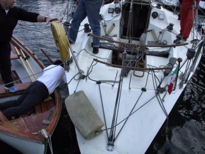Chi va all'ormeggio di poppal'elica nella trappa s'intoppa
