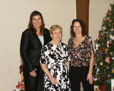Lisa-Brenda-Mom_8x10.jpg