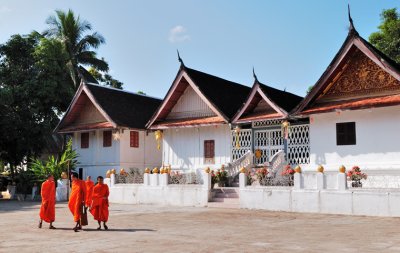 Monks in front of residence,  Wat Chieng Thong, Luang Prabang