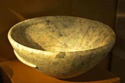 Egyptian bowl (circa 2800-2675 B.C.)