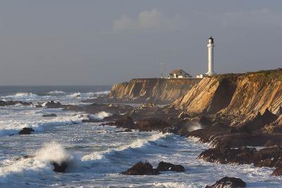 Point-Arena-Lighthouse5-12-.jpg