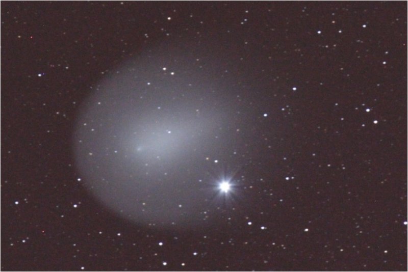 Comet Holmes & star Mirphak (Alpha Persei) 19 November 2007
