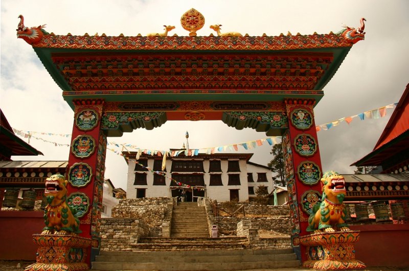 Gateway to Tengboche monastery