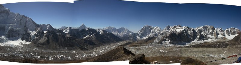 Kala Patthar - a view further down the glacier