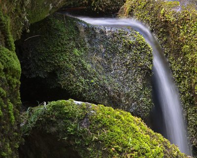 mini-waterfall