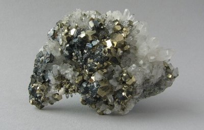 Bournonite/Quartz/Pyrite