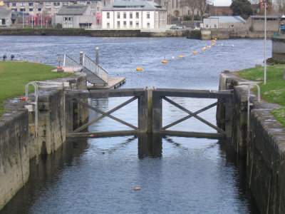 new gate on River Shannon