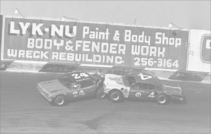 Southern 300 1967 Charles Higdon 4 and Bobby Walker 24