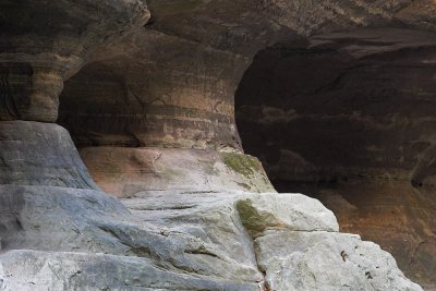 Tonti Canyon Grottoes