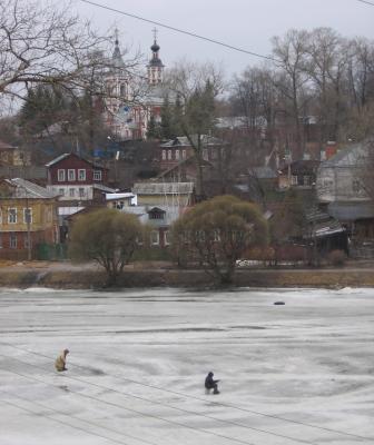 Mid-April ice fishing in Sergiev Posad