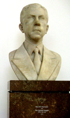 Sculpture of the museums founder
