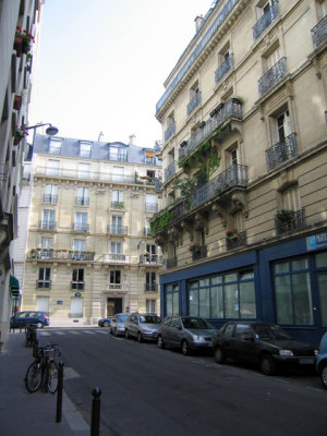 More of rue de la Clef and its balconies