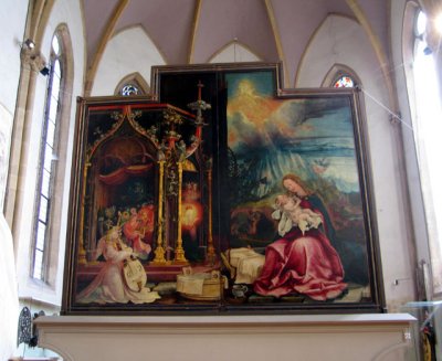 Famous for its altarpieces (retables)