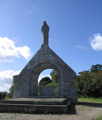 A memorial to the citizens of St. Cast