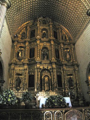 Gold-gilded altar