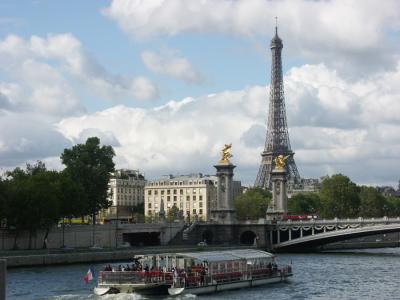 PARIS TOURISTE