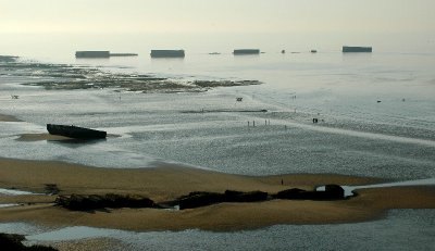 reminder of freedom - Arromanches