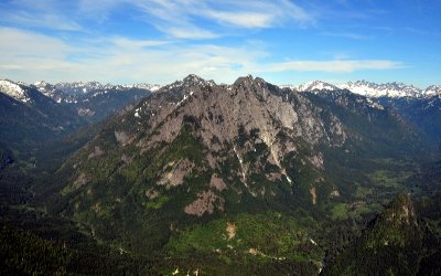 Middle Fork of Snoqualmie River Valley