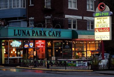 Luna Park Cafe