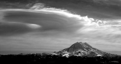 strong wind over Rainer