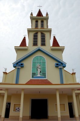 Giong Tre Church
