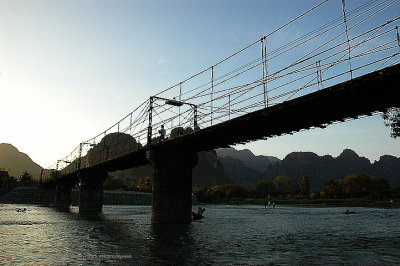 Bridge cross Song river