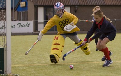 Thuis: Laren 8E4 winst 5-3