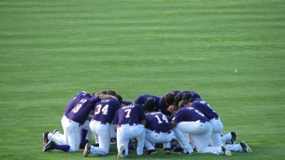 Bowing Heads