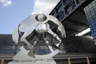 Rolling Horse - Sculpture by Jrgen Goertz at the Berliner Hauptbahnhof