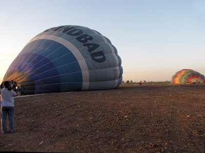 The balloon field - and our Sindbad balloon