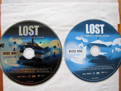 B&N  S4 disc label vs fake S4 disc label