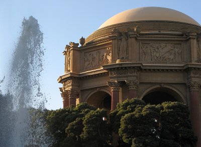 Fountain and rotunda, by Maybeck, closer up