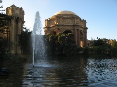 Palace of Fine Arts fountain in lagoon