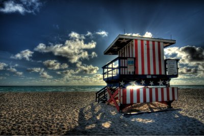MC #160: The View from the Back - South Beach (Miami Beach)by Roger Rax